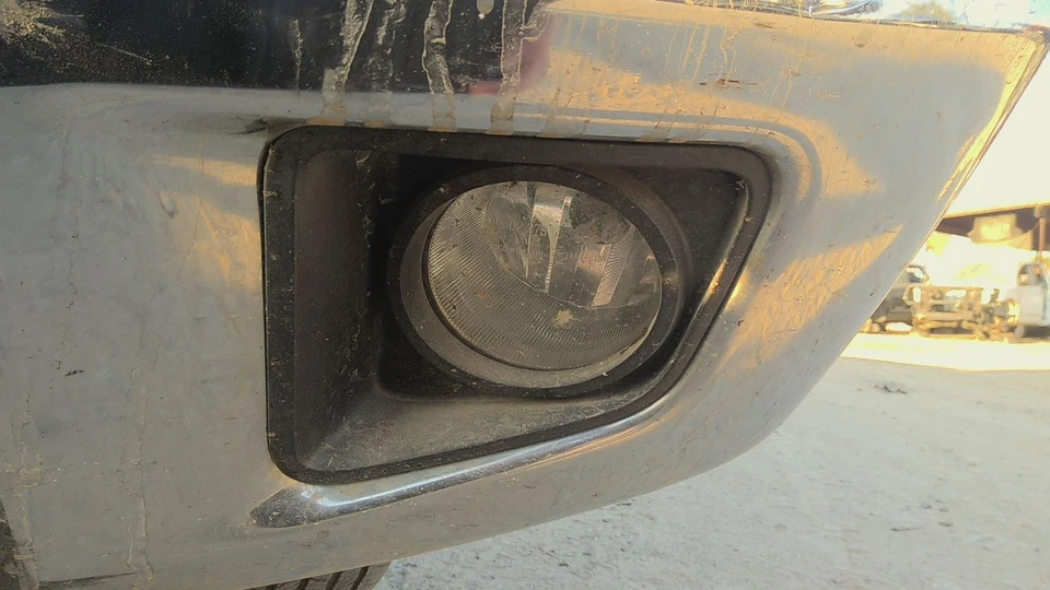 Faro antiniebla/lámpara izquierda TOYOTA TUNDRA 14 15 16 17 18 19 20 21 Foto 1 de 1