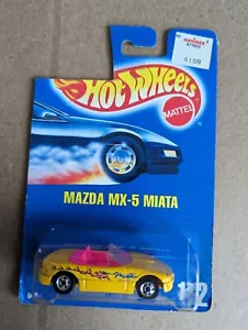 1991 HOT WHEELS Blue Card MAZDA MX-5 MIATA Yellow Collector #172 - Picture 1 of 1