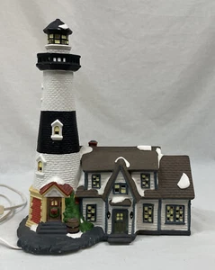 O'well Christmas Lighthouse Collectible Light Up Figure - Picture 1 of 6