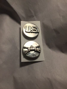 U.S. Army Enlisted Branch Insignia U.S.& Armor (2pcs) clutch back (silver tone) - Picture 1 of 5