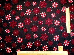 Cotton Fabric By Yard Red Ivory Snowflakes Black Nordic Christmas Windham 34 Vtg - Picture 1 of 2