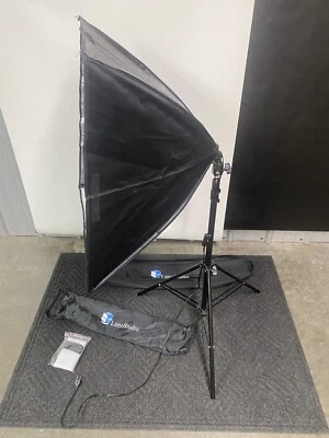 LimoStudio Photography Light And Umbrella Adjustable With Bag NO BULB - Image 1 of 4