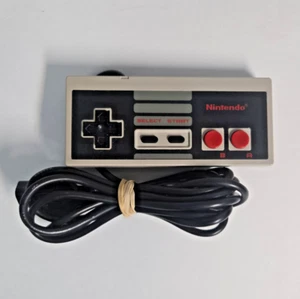 Nintendo NES Original Wired Controller (NES-004) Official OEM (TESTED) - Picture 1 of 9