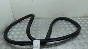 Volvo V40 Left Passenger Nearside Rear Door Seal Rubber Mk3 2012-2016N - Picture 1 of 3