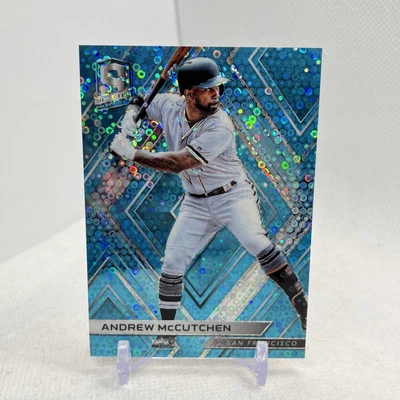 2018 Panini Chronicles Spectra Neon Blue Prizm/99 Andrew McCutchen #50 Foto 1 de 4