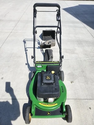 John Deere JE75 Self-propelled Mower w/ Electric Start & Blade Clutch - Image 1 of 4
