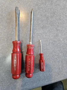Vintage Craftsman USA Red Handle  Screwdrivers  - Picture 1 of 16