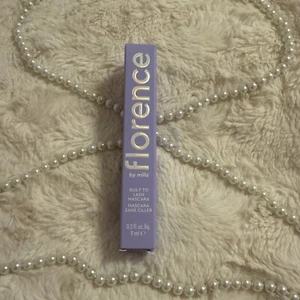 FLORENCE by MILLS Built to Lash Mascara Black - Full Size 0.3fl.oz / 9ml - New - Picture 1 of 3