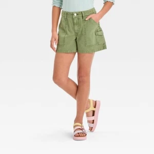 Girls' Loose Utility Cargo Shorts - Art Class™ Olive Green Small 6-7 - Picture 1 of 1