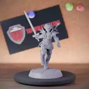 Weiblicher Vampirkämpfer Miniatur Fluch der Strahd Dungeons and Dragons Mini DnD - Bild 1 von 8