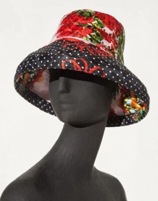 NUEVO CON ETIQUETAS $800 Dolce & Gabbana Sombrero Cubo Ala Ancha Estampado Carretto, 57 cm (7 pulgadas) Foto 1 de 4