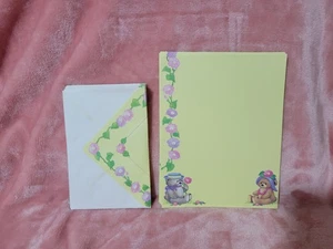 Set cancelleria orsacchiotto floreale giallo vintage - lenzuola e buste abbinate - Foto 1 di 6