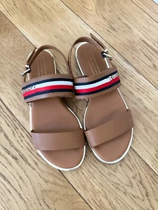 Chaussures TOMMY HILFIGER Femme Sandales Basses, Cuir naturel, Logo, T 39, Boite - Foto 1 di 11
