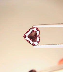 2.9Ct Natural Faceted Rare Color Changing Bekily Garnet Loose Gemstone Madagscar - Picture 1 of 6