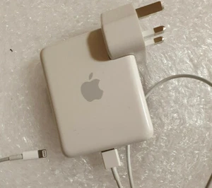 Apple Airport Express Wireless base station Model A1088 - Picture 1 of 2