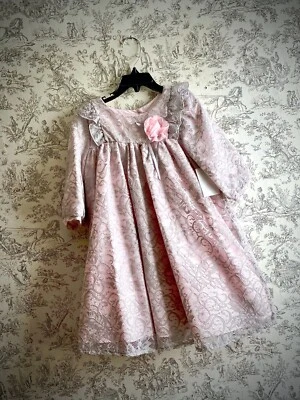  Vestido estilo babydoll de encaje gris y rosa Laura Ashley London para niña talla 6 nuevo con etiquetas Foto 1 de 4