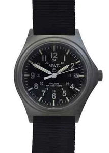 Orologio militare MWC titanio 300 m/1000 piedi/illuminazione GTLS e cristallo zaffiro - Foto 1 di 5