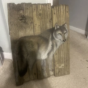 Escultura en relieve dimensional vintage George Turner edición limitada “lobo” decoración de pared - Imagen 1 de 3