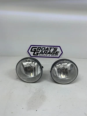 Par de luces antiniebla lado conductor y pasajero Toyota Tacoma 2005-2011 Foto 1 de 4
