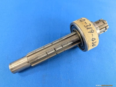 NOS Honda CB450K3/K4, CL450 K3/K4 (1970–1971) Countershaft 23220-319-030 - Image 1 of 4