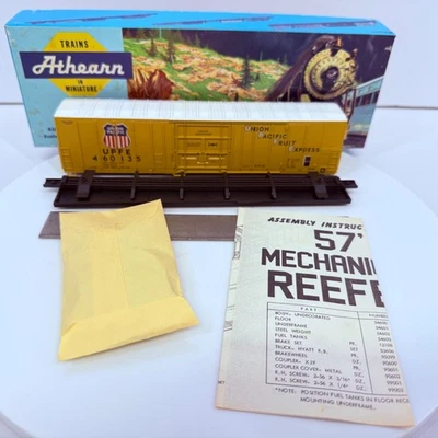 Athearn Union Pacific 57' Mechanical Reefer HO Blue Box Kit #5467 (NEW) - Image 1 of 4