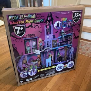 Monster High Haunted High School Puppenhaus 35+ Teile Möbel * Puppen ohne - Bild 1 von 5
