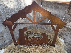 Krippe mit Maria, Josef und Jesuskind aus Metall, Gartendeko, 41 cm breit - Bild 1 von 5