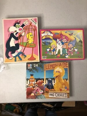 Lote: 3 rompecabezas vintage para niños: Plaza Sésamo, Piolín, Trolls. Foto 1 de 4