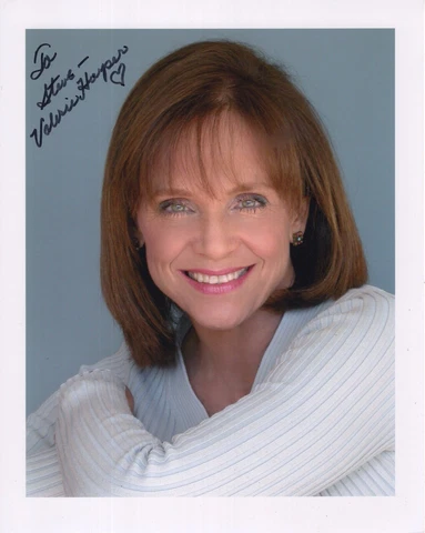 VALERIE HARPER HAND SIGNED 8x10 PHOTO+COA     GREAT ACTRESS     RHODA   TO STEVE Cover
