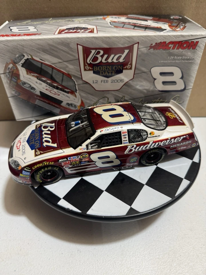 Dale Earnhardt Jr 8 Budweiser Bud Shootout Born On Date 2005 1/24 CWB Diecast Foto 1 de 4