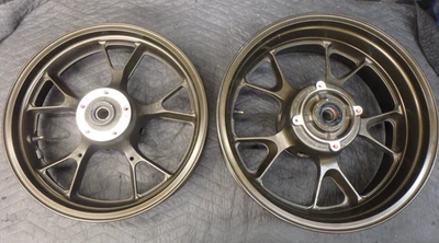 JUEGO DE LLANTAS/RUEDAS DE FÁBRICA KAWASAKI ZX14 06-11 - OEM + RECTO 41073-0734-795 Foto 1 de 4