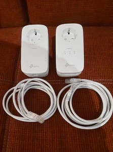 TP-LINK AV1300 3-port Gigabit Passthrough Powerline Adapter (TL-PA8030P KIT) - Bild 1 von 3