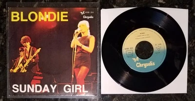 Blondie RARE 1979 BLUE 7" 45 Sunday Girl PORTUGAL Chrysalis 6155 255 EX++ - Image 1 of 4