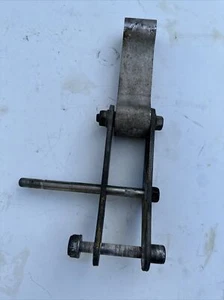 1999 - 2006 HONDA CBR600F4i OEM REAR SHOCK LOWER LINKAGE DOG BONES BRACKET PLATE - Picture 1 of 4