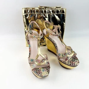 Vince Camuto Casidy Coral Gold Python Cow Crackle Skin Wedge Platform Shoe 6 Bag - Picture 1 of 13