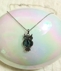 Abalone Owl Pendant Silvertone Chain Necklace - Picture 1 of 6