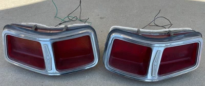 CHRYSLER NEWPORT REAR BACK TAIL LIGHT BRAKE LAMP ASSEMBLY PAIR 1972-1973 OEM - Image 1 of 4