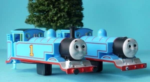 CUERPO DEL MOTOR HORNBY THOMAS EL TANQUE x2 R9287 TAMBIÉN SE ADAPTA A HORNBY R351 REPUESTOS DAÑADOS - Imagen 1 de 8