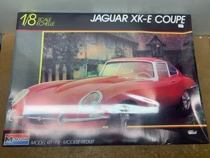 MONGRAM JAGUAR XKE COUPE 1/8 EN BOITE SOUS BLISTER JAMAIS OUVERTE - Picture 1 of 1