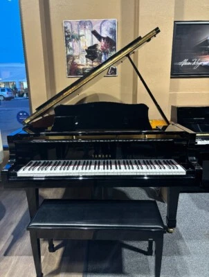 Yamaha G1 Baby Grand Piano (1994) - Image 1 of 4