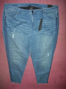 Pantalones de mezclilla LANE BRYANT 28 tiro medio elásticos ajustados al tobillo desgastados bolsillos eléctricos - Imagen 1 de 2