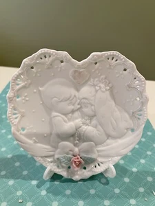Precious Moments Collection Hochzeitsteller 1996 in Herzform - Bild 1 von 7