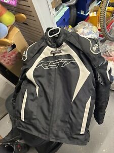RST TracTech II Motorcycle Size 46 (XL) Jacket - Black