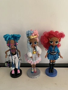 3 LOL OMG Doll Lot With Stands Class Prez Sweets Fashion Chillax - Picture 1 of 6