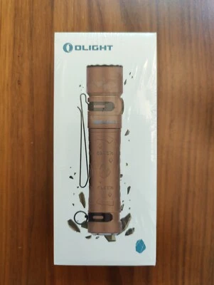 Linterna LED Olight Warrior Mini 2 Ti Titanio - Tierra, Edición Limitada, Nueva en Caja Foto 1 de 3