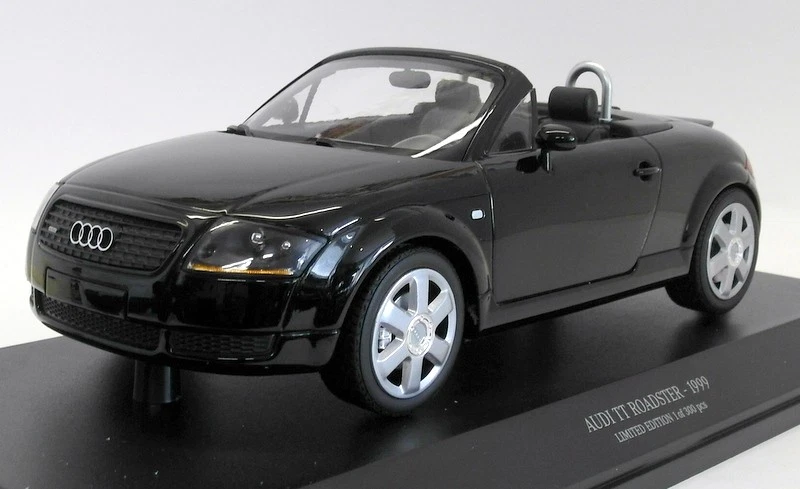Minichamps 1/18 Scale - 155 017030 Audi TT Roadster Mk1 1999 Black - Image 1 of 4