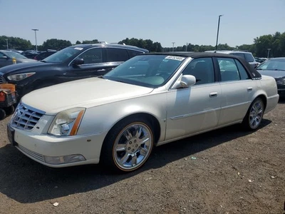 (LOCAL PICKUP ONLY) AC Condenser Fits 06-11 DTS 2029599 - Image 1 of 4