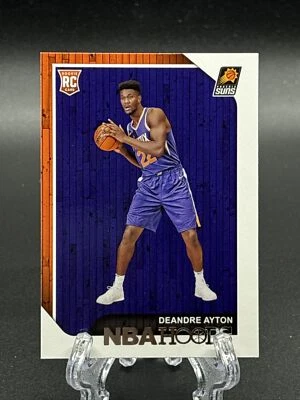 2018-19 Hoops Deandre Ayton Rookie Card R27573 - Image 1 of 2