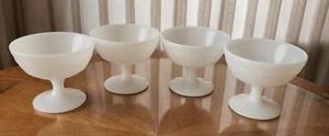 4 Vintage Hazel Atlas Moderntone Platonite White Champagne Tall Sherbet Glasses - Foto 1 di 4