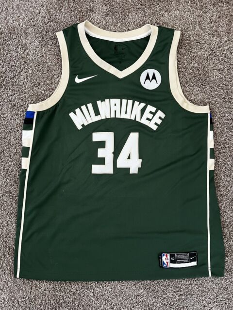 Youth Nike Giannis Antetokounmpo Hunter Green Milwaukee Bucks Swingman Jersey - Icon Edition